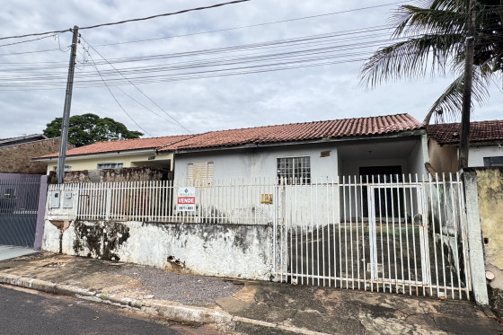 Casa à venda - 64m² - Conjunto 28 de Outubro, Umuarama-PR