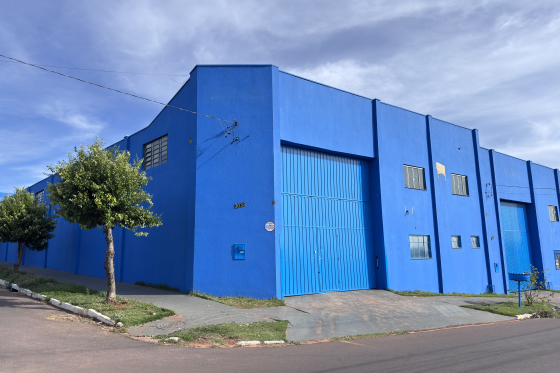 Salão Comercial para alugar - 700m² - Jardim Janina, Umuarama-PR