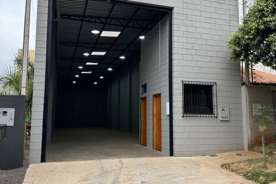 Salão Comercial para alugar - 200m² - Jardim Janina, Umuarama-PR