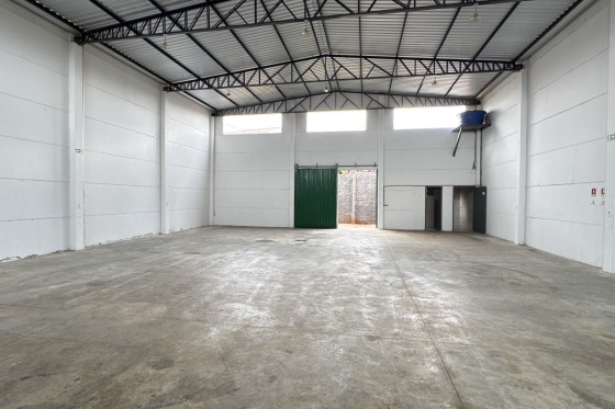 Salão Comercial para alugar - 280m² - Jardim Janina, Umuarama-PR