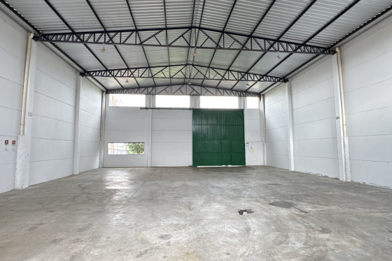 Salão Comercial para alugar - 280m² - Jardim Janina, Umuarama-PR