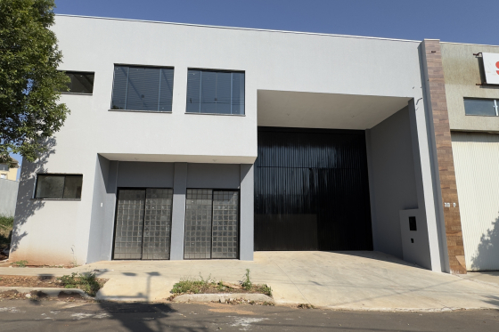 Salão Comercial 300m Umuarama-PR 177